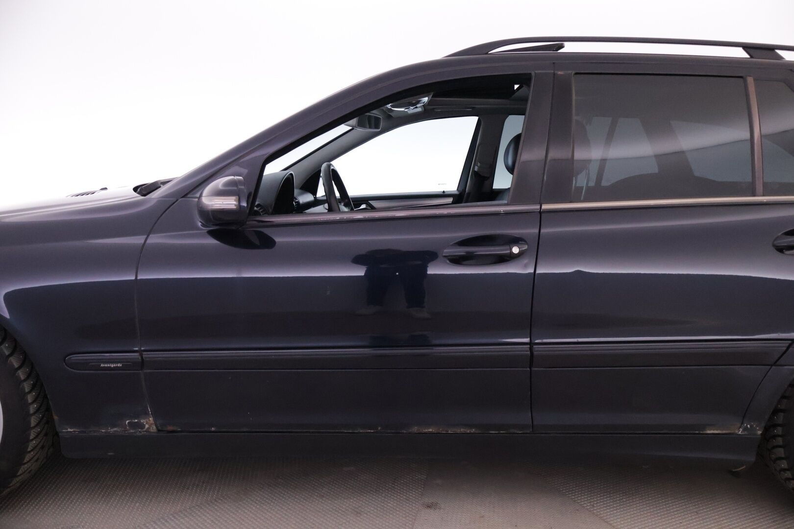 Mercedes-Benz C 2005 320 CDI Autom. - YritysOutlet - Myydään vain yrityksille - Webasto / Nahkapenkit muistilla / Koukku! 