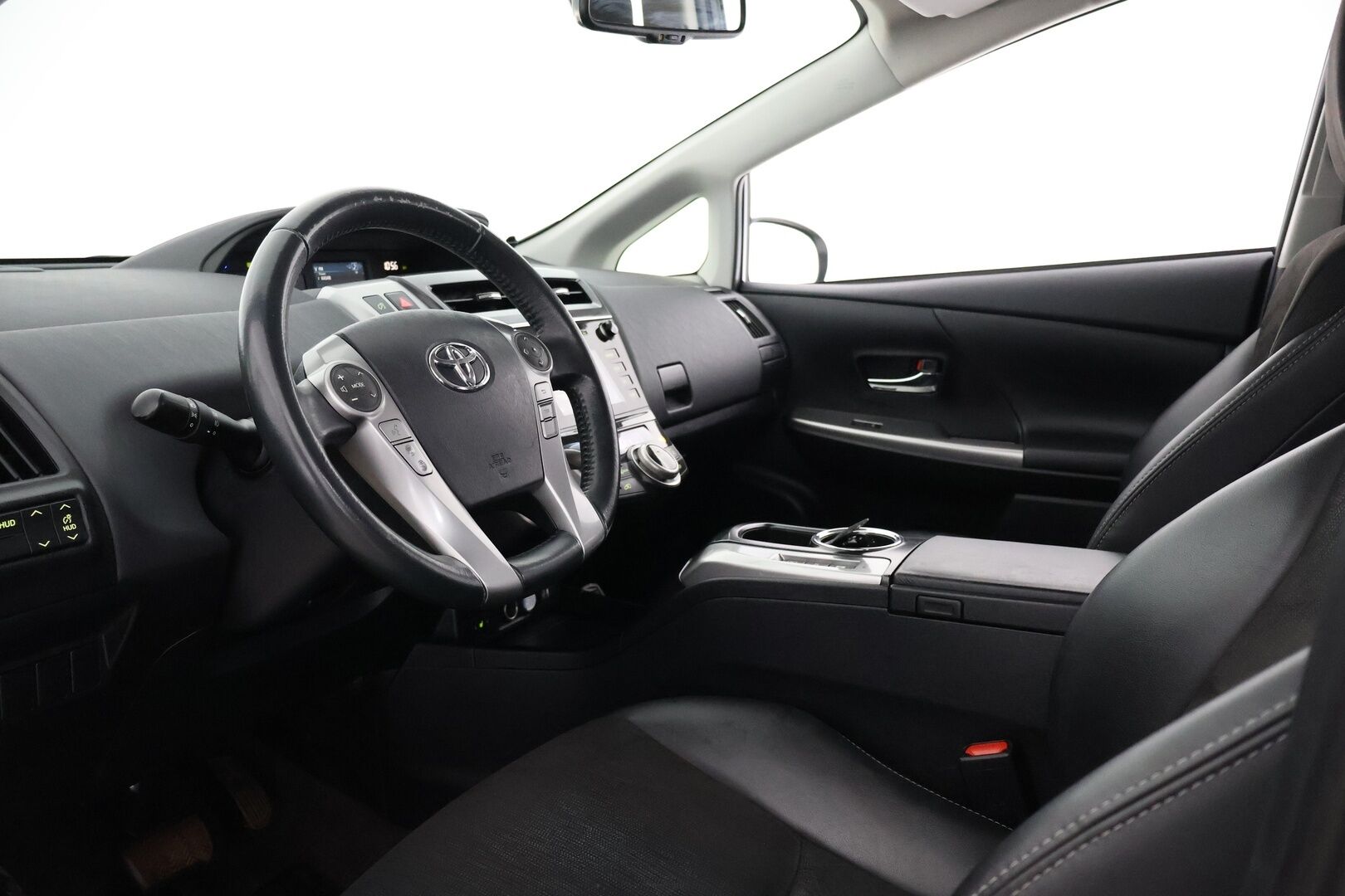 Toyota Prius+ 2017 Active - Suomi-auto | Vakkari | P. Kamera | HUD | Navi | Keyless |