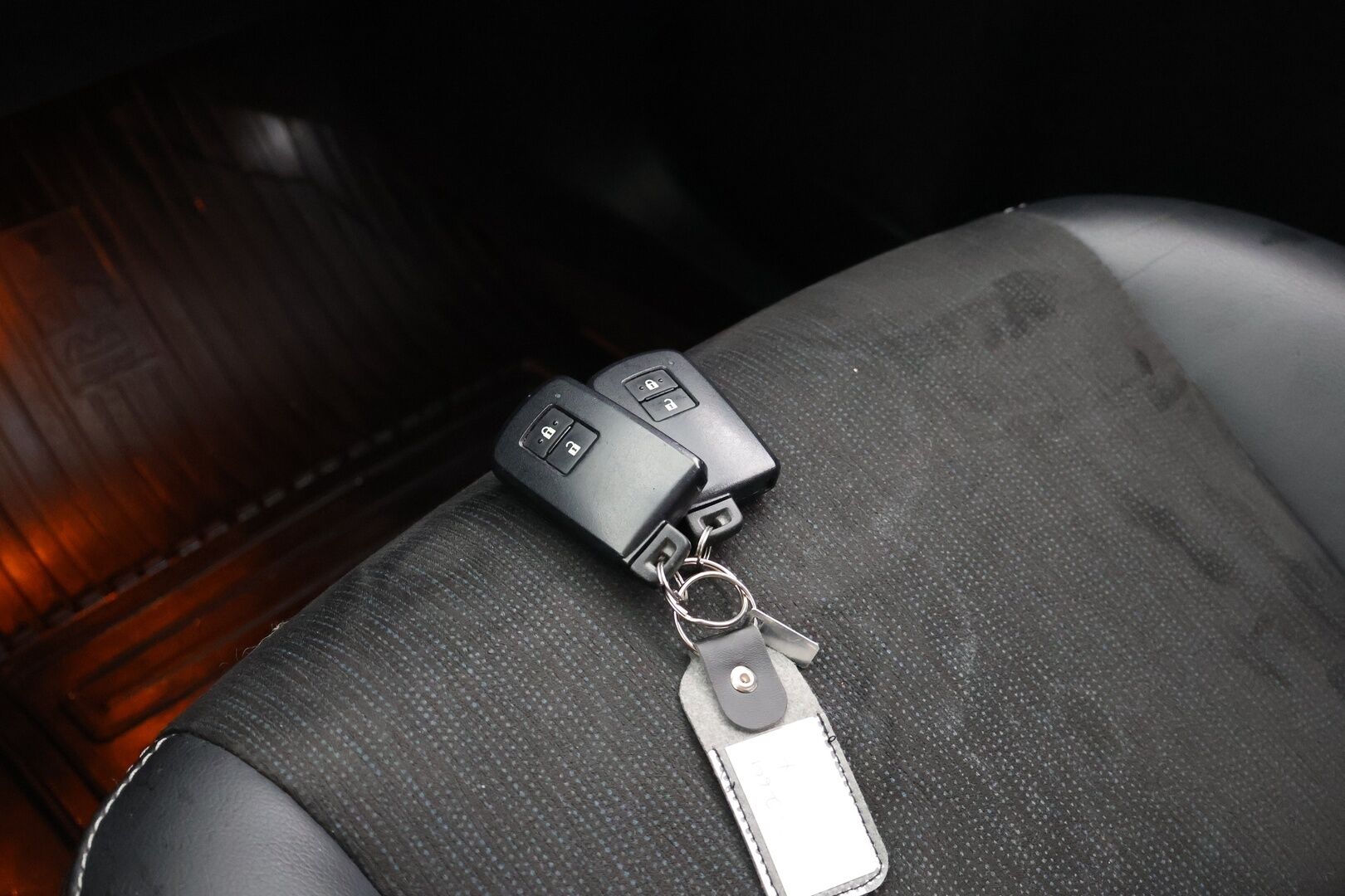 Toyota Prius+ 2017 Active - Suomi-auto | Vakkari | P. Kamera | HUD | Navi | Keyless |