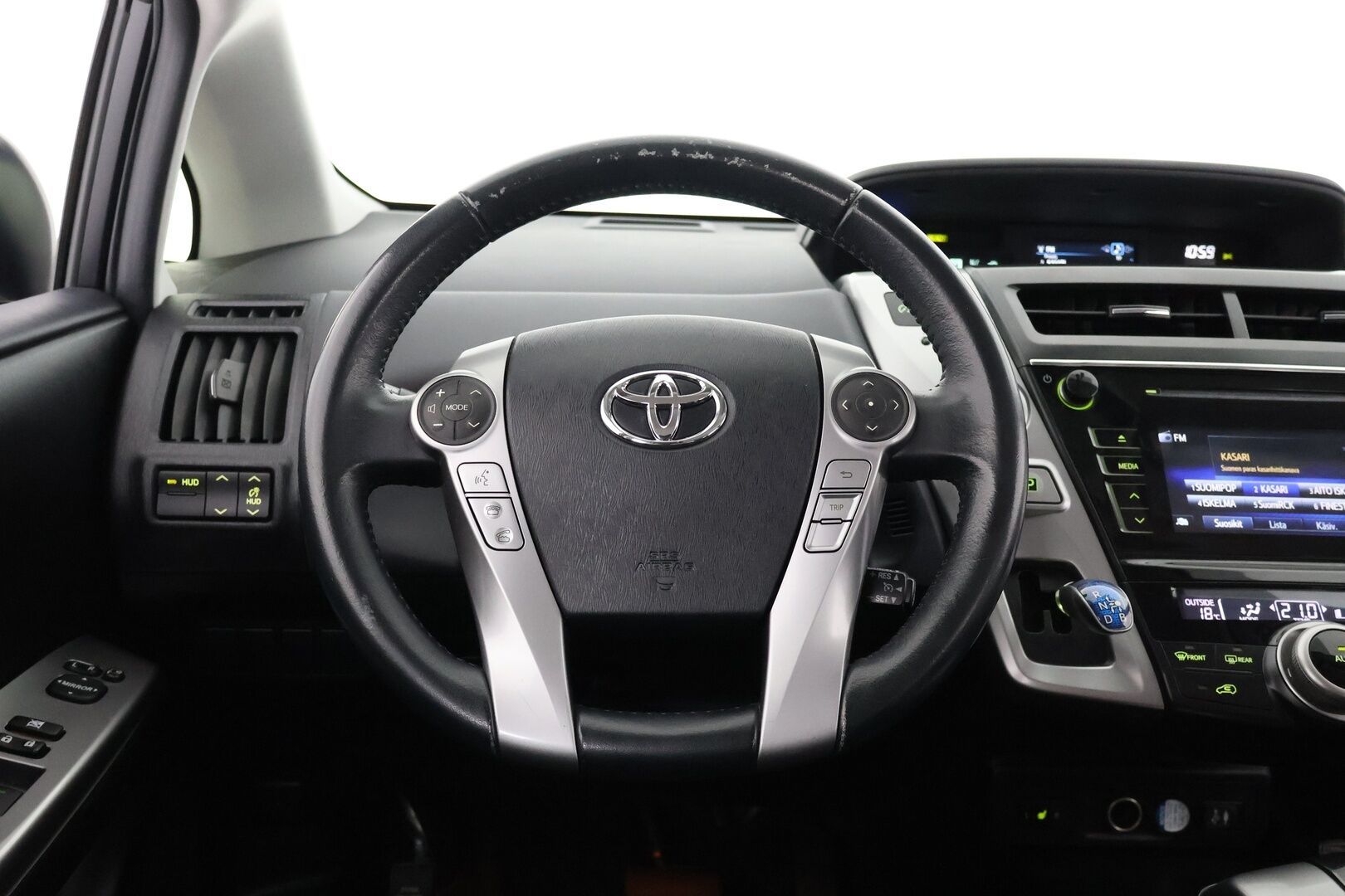 Toyota Prius+ 2017 Active - Suomi-auto | Vakkari | P. Kamera | HUD | Navi | Keyless |