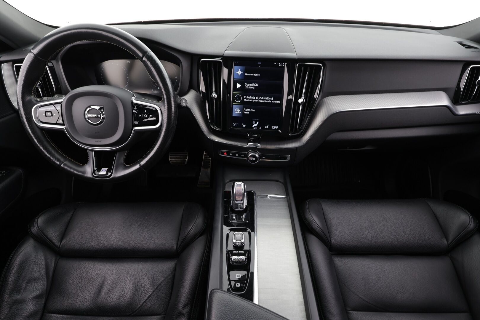 Volvo XC60 2018 T8 AWD R-Design aut * Panorama / Webasto / Koukku / ACC / Full-LED / P.kamera / Sportpenkki Muistilla / Navi * - Suomi-auto / Kahdet renkaat - Osta nyt, maksa vasta ensi vuonna