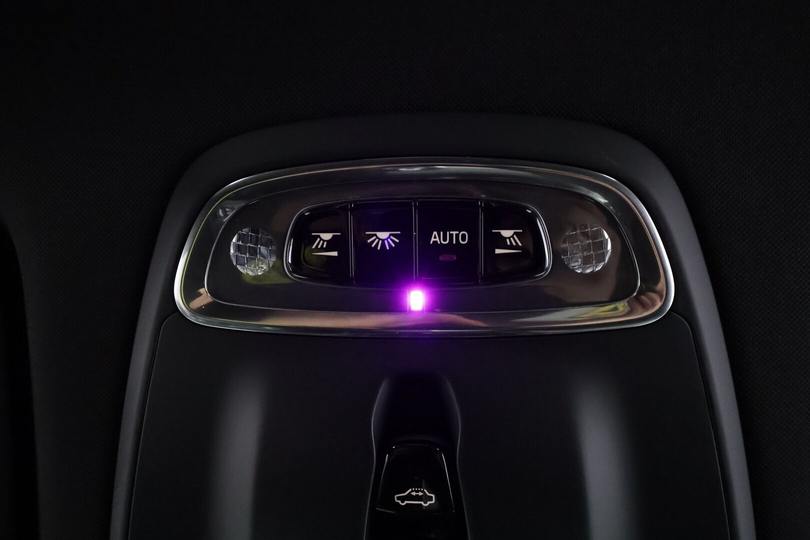 Volvo XC60 2018 T8 AWD R-Design aut * Panorama / Webasto / Koukku / ACC / Full-LED / P.kamera / Sportpenkki Muistilla / Navi * - Suomi-auto / Kahdet renkaat - Osta nyt, maksa vasta ensi vuonna