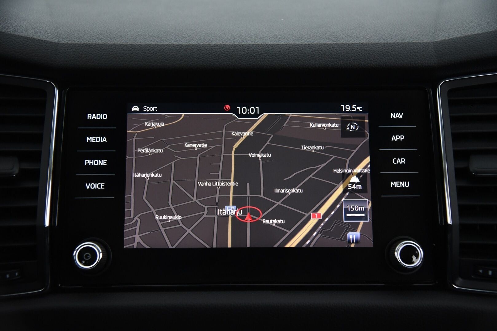 Skoda Kodiaq 2018 2,0 TDI 150 4x4 Style *Webasto / ACC / Koukku / Canton / Muistipenkit - 2x Aluvanteet / Navi / LED kaukovaloautomatiikalla