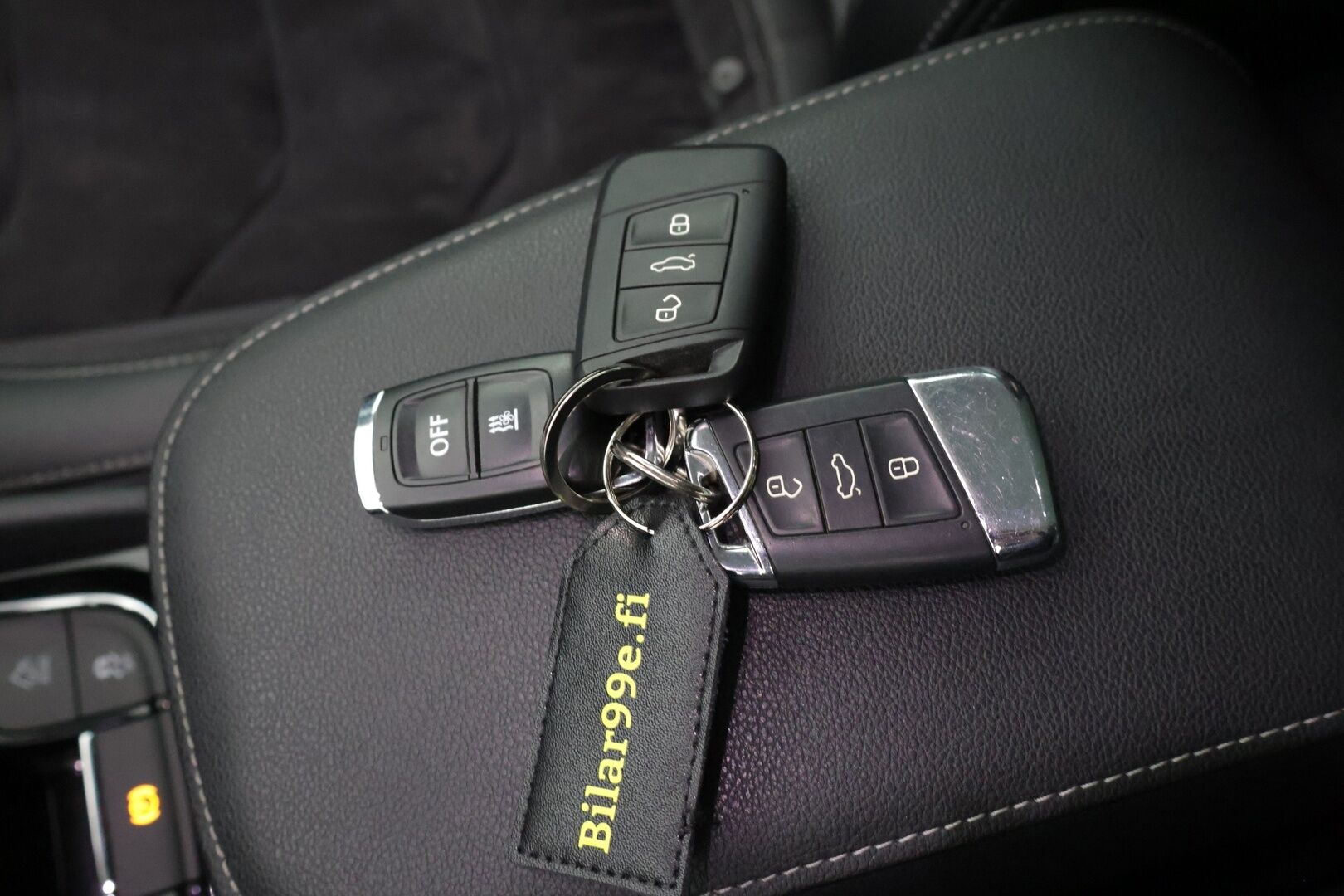 Skoda Kodiaq 2018 2,0 TDI 150 4x4 Style *P-Lämmitin / Vetokoukku / Adapt.Cruise / Sähköistuimet muisteilla / Canton Sound system / Winter paketti* - Navi / LED
