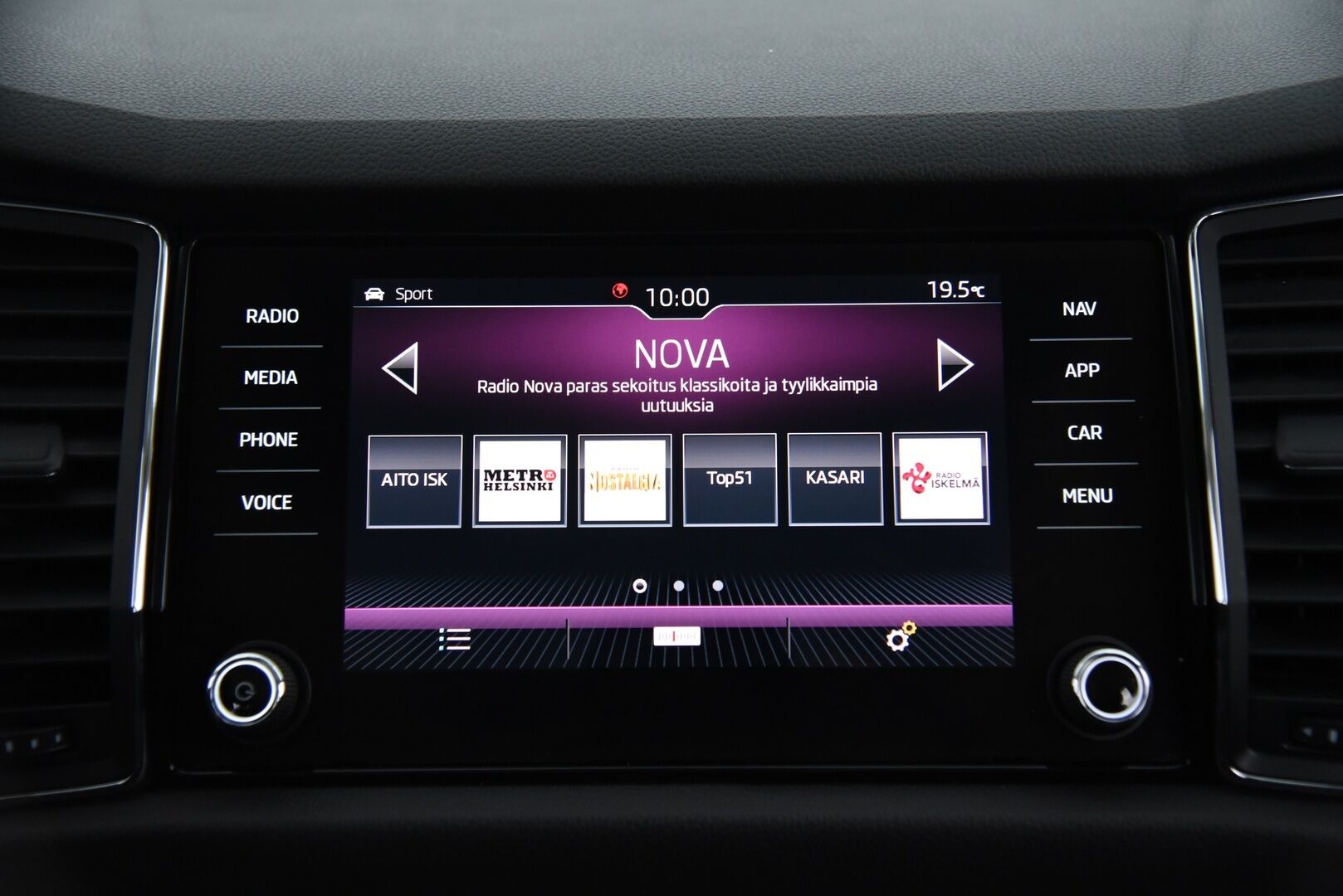 Skoda Kodiaq 2018 2,0 TDI 150 4x4 Style *Webasto / ACC / Koukku / Canton / Muistipenkit - 2x Aluvanteet / Navi / LED kaukovaloautomatiikalla