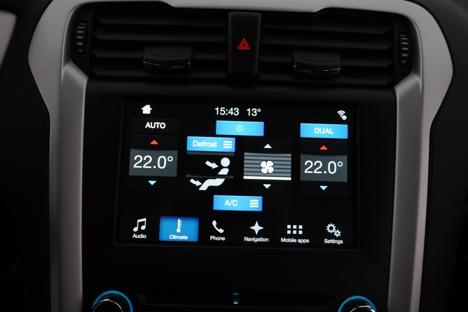 Ford Mondeo 2018 1,5 EcoBoost 160hv A6 Trend 5D *Koukku / Lohko / Vakkari / Tutkat / Lämmitettävä tuulilasi* - Kahdet renkaat OEM alumiinivantein / Säntilliset huollot / Suomi-auto / Jakopää vaihdettu