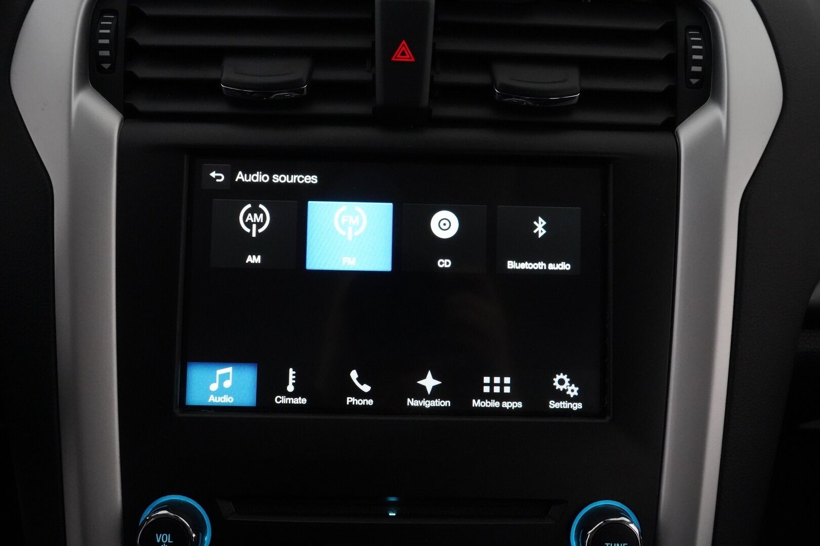 Ford Mondeo 2018 1,5 EcoBoost 160hv A6 Trend 5D *Koukku / Lohko / Vakkari / Tutkat / Lämmitettävä tuulilasi* - Kahdet renkaat OEM alumiinivantein / Säntilliset huollot / Suomi-auto / Jakopää vaihdettu