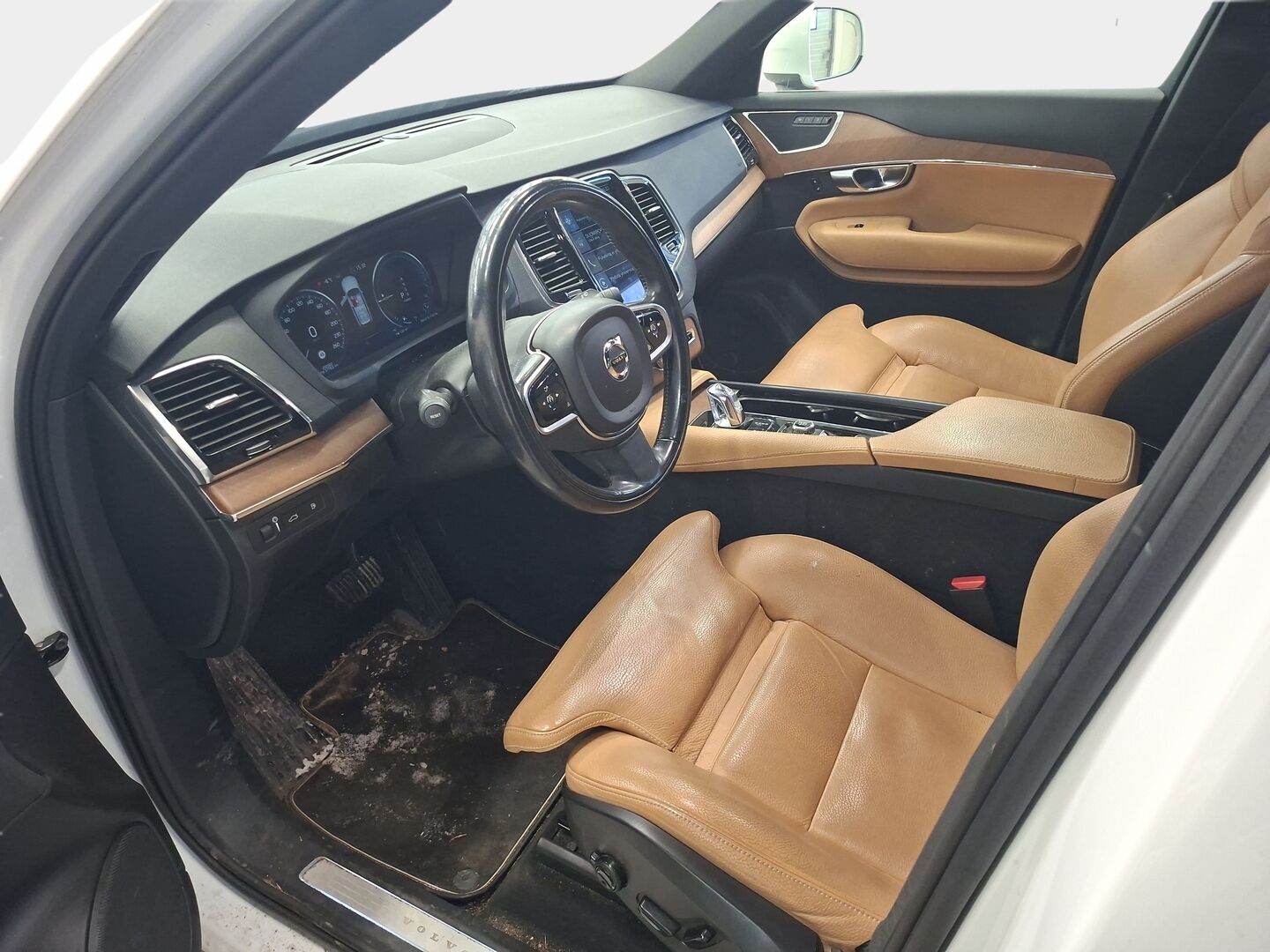 Volvo XC90 2018 T8 Twin Engine AWD Inscription aut 7-P * Webasto / Vetokoukku / Adapt.Vakkari / Panorama / P-Kamera / BLIS * - Juuri saapunut! / 2x Volvon vanteet 