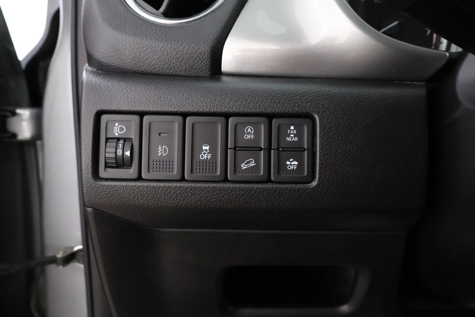 Suzuki Vitara 2018 1,6 VVT 4WD GL+ 5MT - Suomiauto / Adapt.Vakkari / Peruutuskamera / Lohko & Sisäpistoke / Vetokoukku / Juuri tullut Tampereelle!
