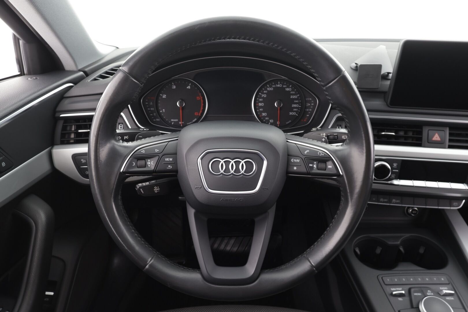Audi A4 2018 Avant Business Comfort S line Edition 2,0 TDI 140 kW quattro S tronic * Vakkari / Webasto / Koukku / LED / P.tutkat * - Suomi-auto / Kahdet Renkaat - HULLUT AVAJAISHULINAT KORKOTARJOUS 3,29 %