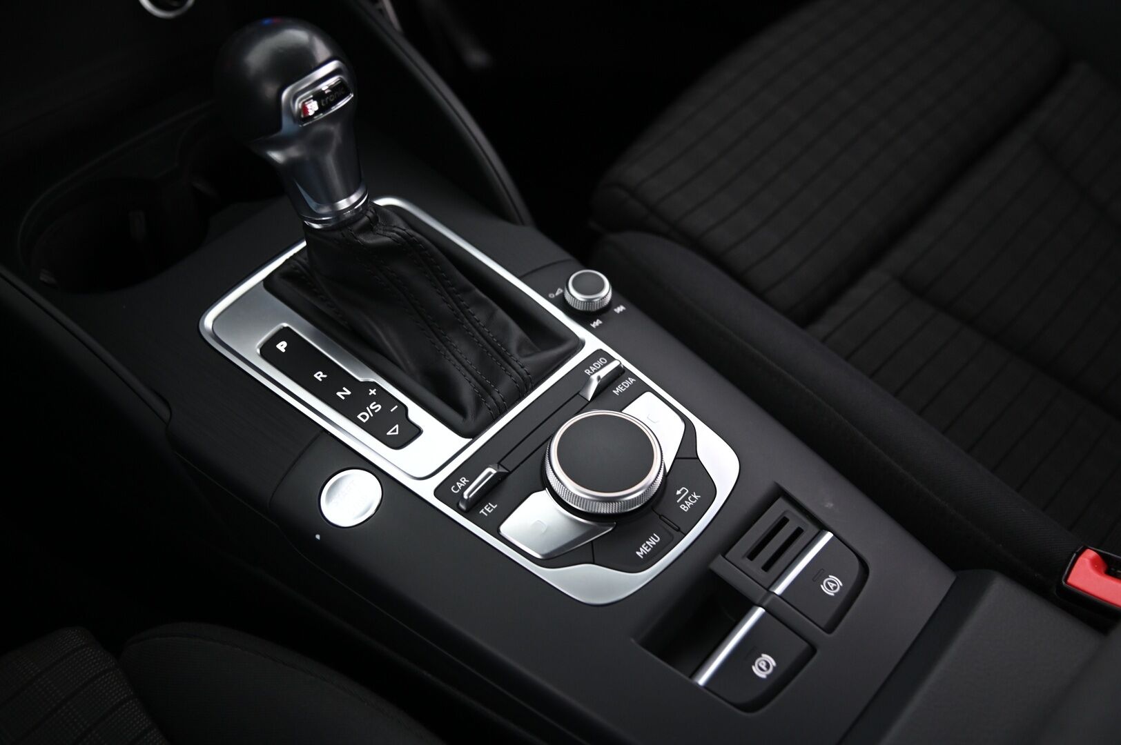 Audi A3 2018 Sedan Pro Business Sport Edition 1,6 TDI 85 kW S tronic * ACC / P.tutka / Keyless / Lohkolämmitin * - Sport istuimet / Suomi-auto kaksilla aluvanteilla! - HULLUT AVAJAISHULINAT KORKOTARJOUS 3,29 %