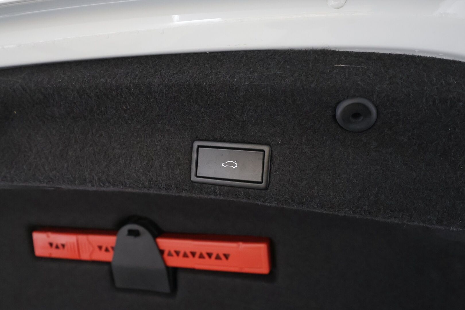 Volkswagen Passat 2018 1.4 TSI Sedan Comfortline 92 kW DSG * ACC / P.tutkat / LED / Navi / Lohko+SIsä / Sähköluukku / AppConnect * - Suomi-auto / Kahdet renkaat Volkswagenin aluvanteilla / Hyvät huollot