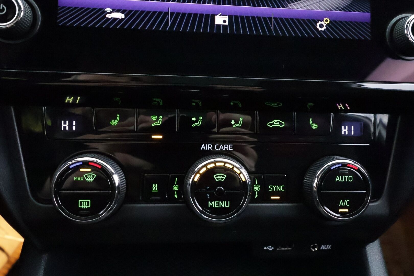 Skoda Octavia 2018 Combi 2,0 TSI RS DSG * Panorama / Webasto / ACC / LED / P.Kamera / Kaistavahti / KeylessGO * - Suomi-auto / Kahdet renkaat - HULLU BLACKWEEK KORKOTARJOUS 2,49%