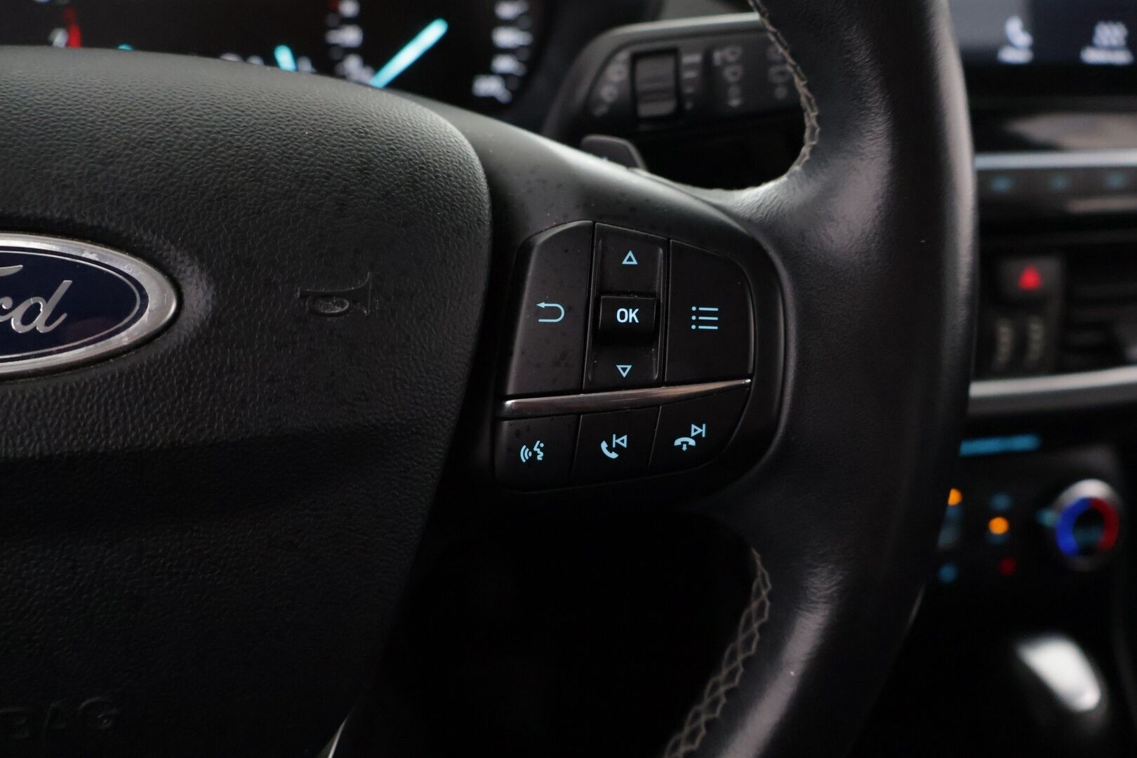 Ford Fiesta 2018 1,0 EcoBoost 100hv A6 Titanium 5-ovinen - Adapt.Vakkari | Peruutuskamera | Lohko+sisä | Applecarplay | Lämm. Tuulilasi | 2x Aluvanteet 