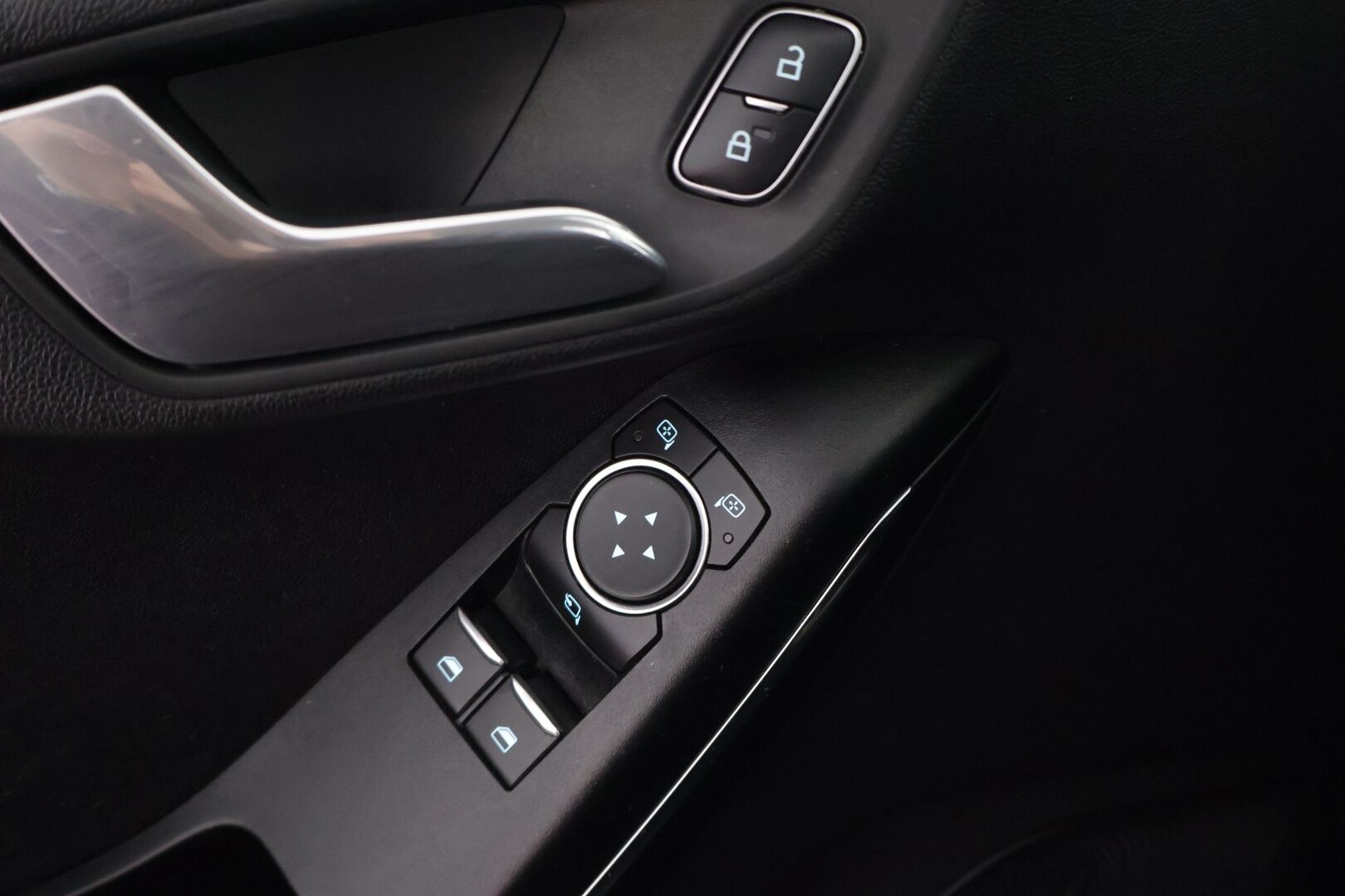 Ford Fiesta 2018 1,0 EcoBoost 100hv A6 Titanium 5-ovinen - Adapt.Vakkari | Peruutuskamera | Lohko+sisä | Applecarplay | Lämm. Tuulilasi | 2x Aluvanteet 