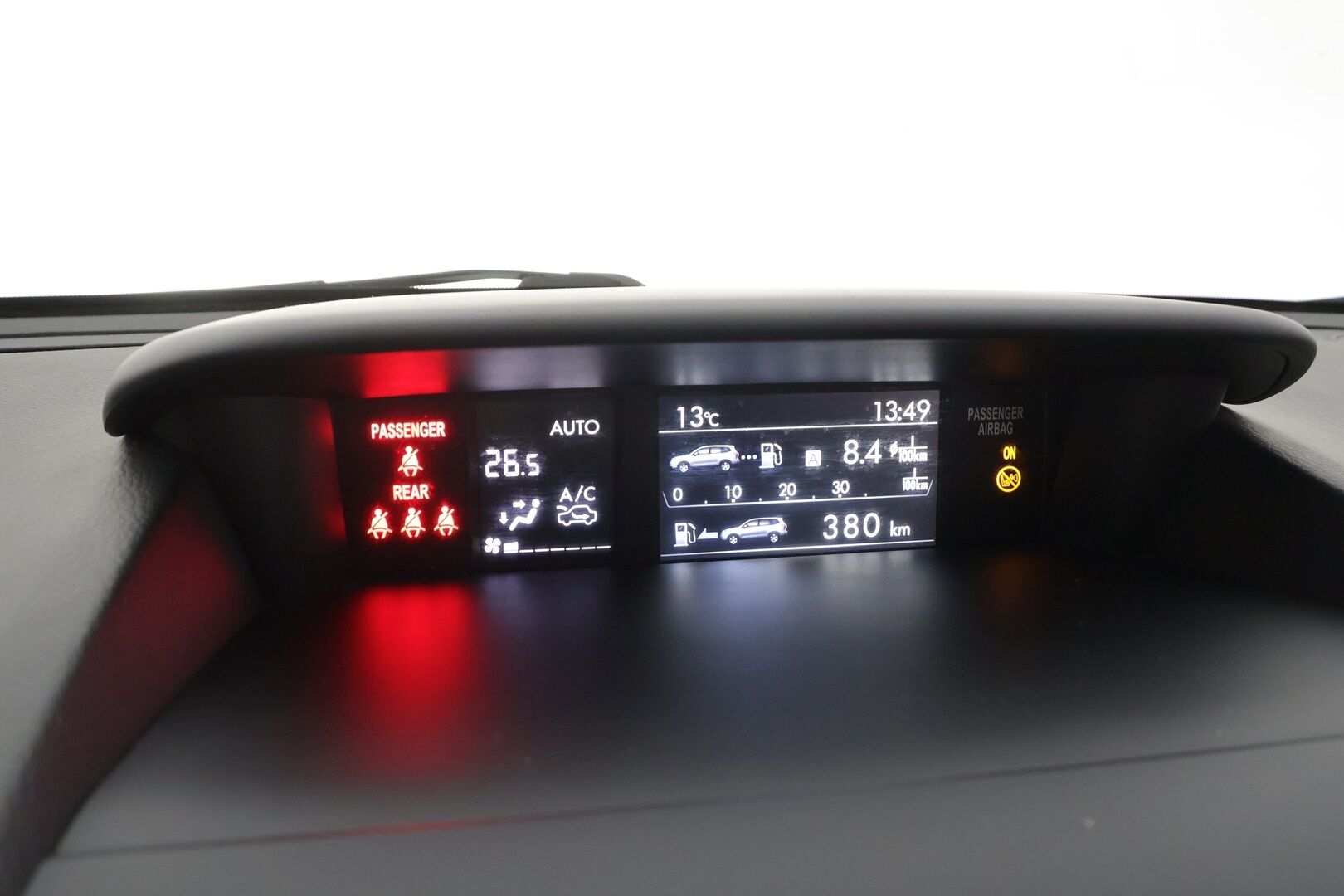 Subaru Forester 2018 2,0i XS CVT * Koukku / Vakkari / P.kamera / Lohko+Sisä / LED / Ratinlämmitin / Sähköpenkki * - Suomi-auto / Kahdet renkaat aluvanteilla / Merkkihuollettu