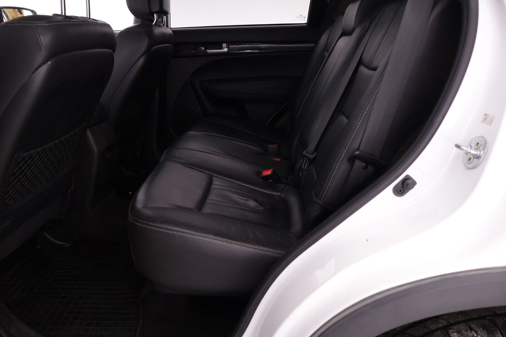 Kia Sorento 2012 2,2 CRDi AWD EX A/T 5P - | Webasto kaukosäädöllä | Koukku | Nahkasisusta | Vakkari |