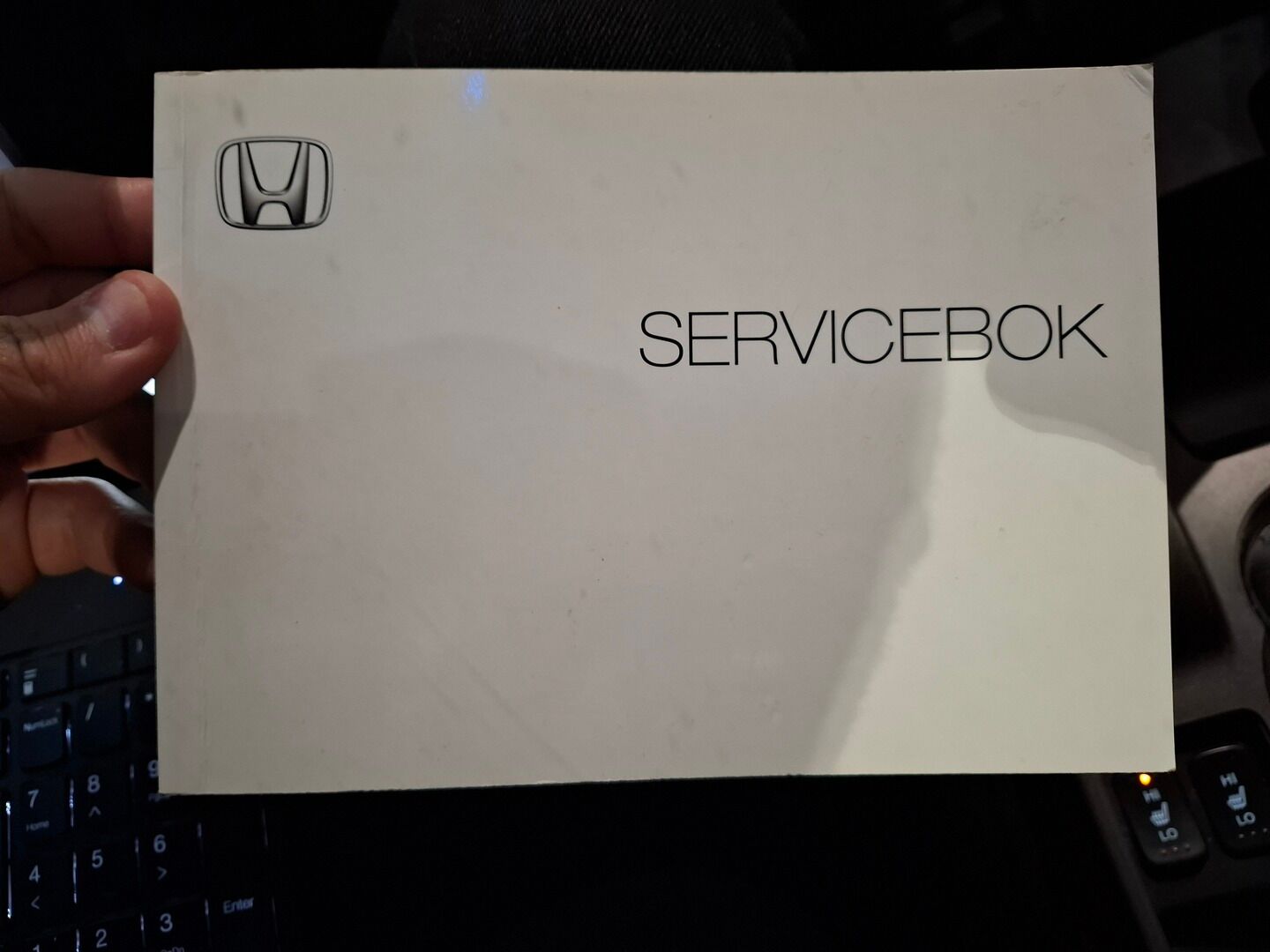 Honda CR-V 2011 2,2 i-DTEC Executive Adv AT 4WD * YritysOutlet - Myydään vain yrityksille * - Panorama / Koukku / Lohko&sisäp. / 2x renkaat & vanteet / Vakkari / Nahat / Helmiäisväri