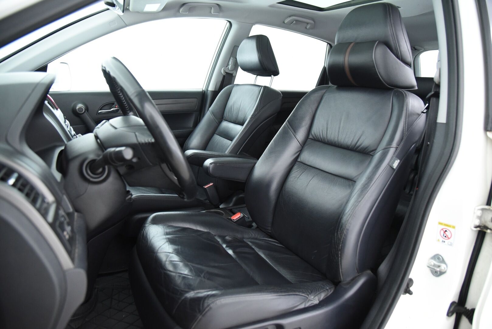 Honda CR-V 2011 2,2 i-DTEC Executive Adv AT 4WD * Myydään Huutokaupat.com * - Panorama / Koukku / Lohko&sisäp. / 2x renkaat & vanteet / Vakkari / Nahat / Helmiäisväri