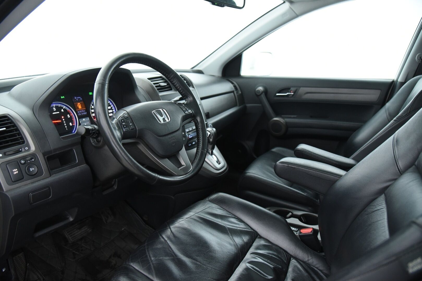 Honda CR-V 2011 2,2 i-DTEC Executive Adv AT 4WD * Myydään Huutokaupat.com * - Panorama / Koukku / Lohko&sisäp. / 2x renkaat & vanteet / Vakkari / Nahat / Helmiäisväri