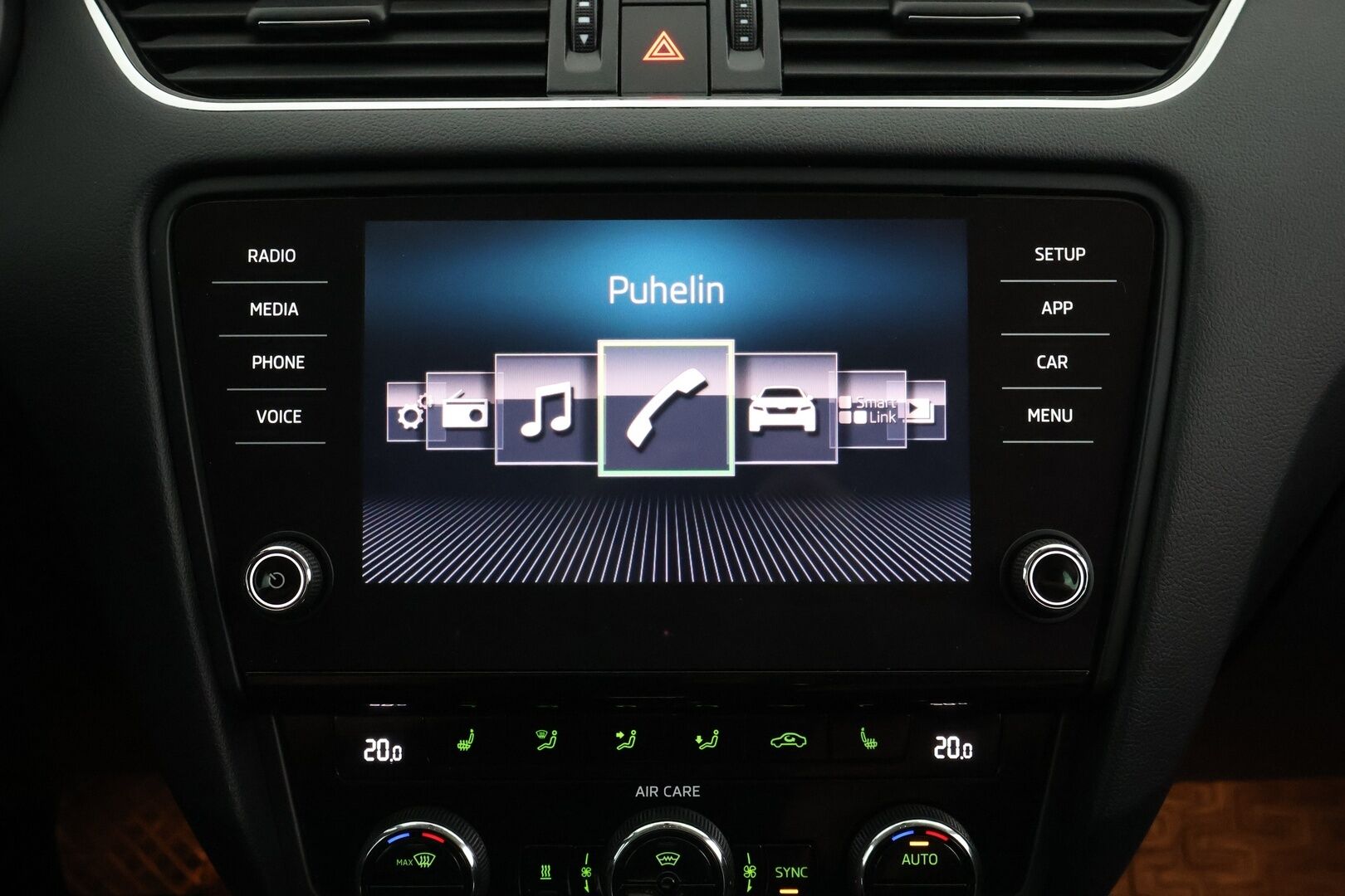 Skoda Octavia 2018 Combi 1,5 TSI Style DSG Autom. - | Suomi-auto | LED | Webasto | Vetokoukku | Side assist | P. kamera | Vakkari | Lämmitettävä tuulilasi |