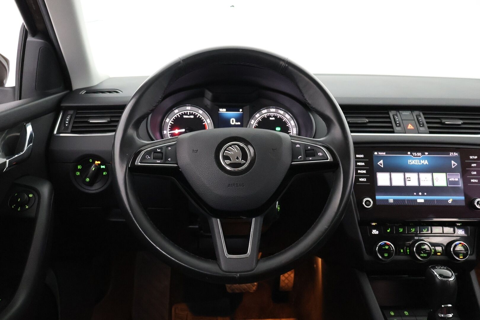 Skoda Octavia 2018 Combi 1,5 TSI Style DSG Autom. - | Suomi-auto | LED | Webasto | Vetokoukku | Side assist | P. kamera | Vakkari | Lämmitettävä tuulilasi |