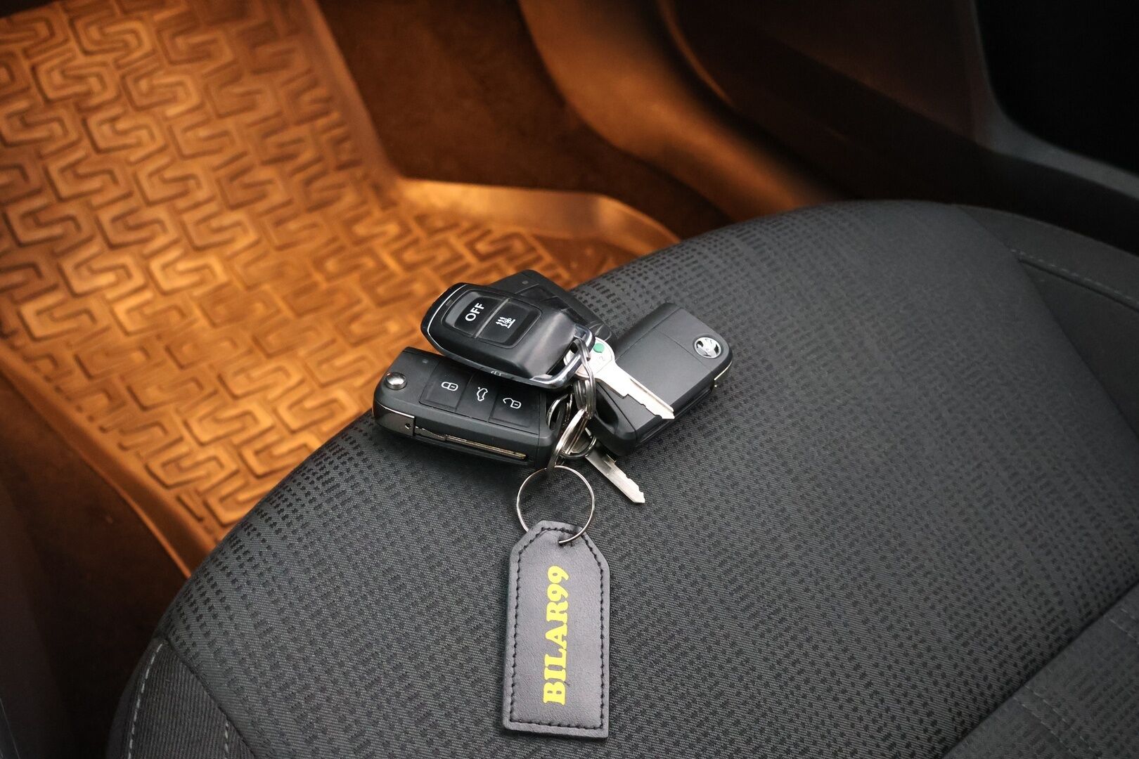Skoda Octavia 2018 Combi 1,5 TSI Style DSG Autom. - | Suomi-auto | LED | Webasto | Vetokoukku | Side assist | P. kamera | Vakkari | Lämmitettävä tuulilasi |