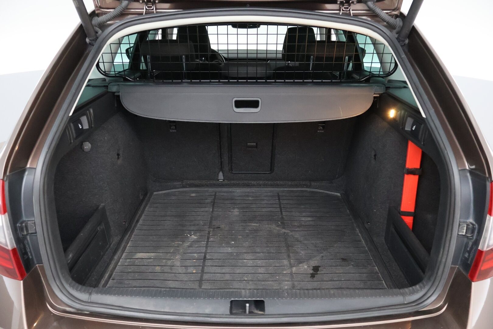 Skoda Octavia 2018 Combi 1,5 TSI Style DSG Autom. - | Suomi-auto | LED | Webasto | Vetokoukku | Side assist | P. kamera | Vakkari | Lämmitettävä tuulilasi |