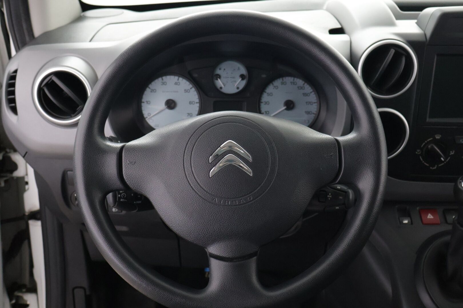 Citroen Berlingo Multispace 2018 PureTech 110 Feel - Suomi-auto | Tutkat | Huoltokirja