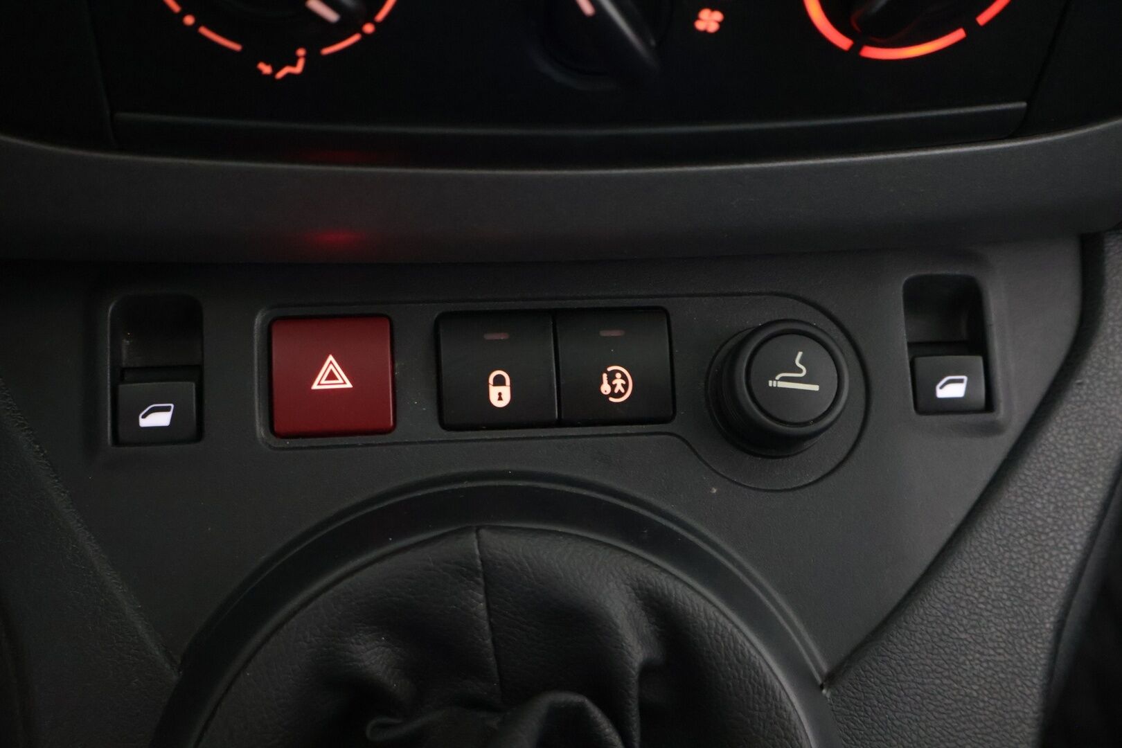Citroen Berlingo Multispace 2018 PureTech 110 Feel - Suomi-auto | Tutkat | Huoltokirja