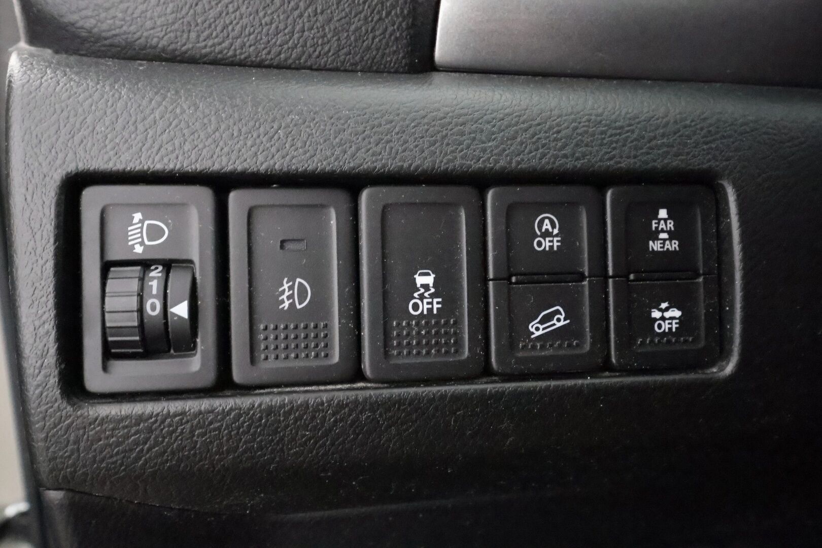 Suzuki Vitara 2018 1,6 VVT 4WD GL+ 5MT - | ACC | P.kamera | Nelivedon lukko | Apple & Android | Bluetooth | Penkinlämmittimet | Aut. ilmastointi | 2x renkaat aluin | Huoltokirja |