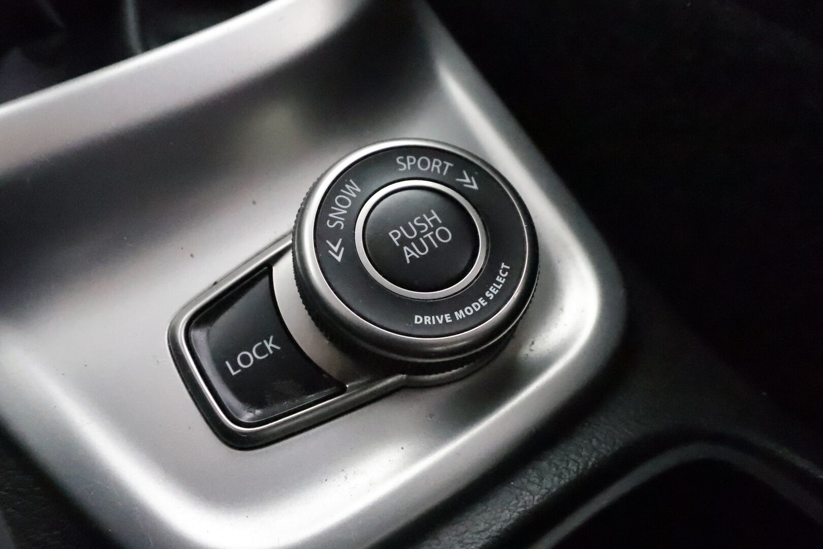 Suzuki Vitara 2018 1,6 VVT 4WD GL+ 5MT - | ACC | P.kamera | Nelivedon lukko | Apple & Android | Bluetooth | Penkinlämmittimet | Aut. ilmastointi | 2x renkaat aluin | Huoltokirja |