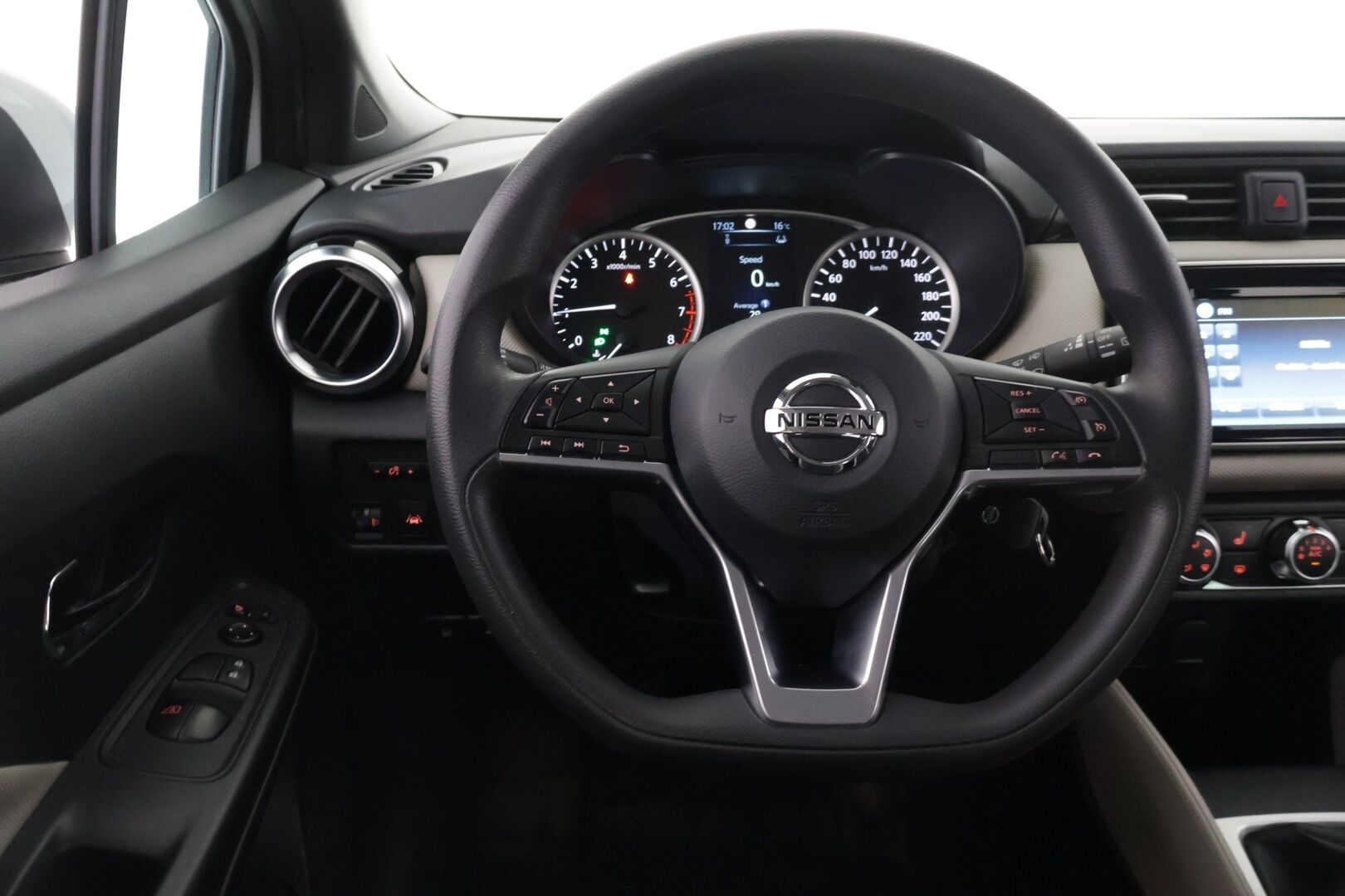Nissan Micra 2018 IG- T 90 S/S Acenta 5M/T - YritysOutlet - Myydään vain yrityksille - - Tästä yrittäjälle suoraan ajosta tullut upeassa kunnossa oleva Nissan Micra! Pitkällä leimalla ja vaihdetulla jakoketjulla! Kahdet renkaat vantein!
