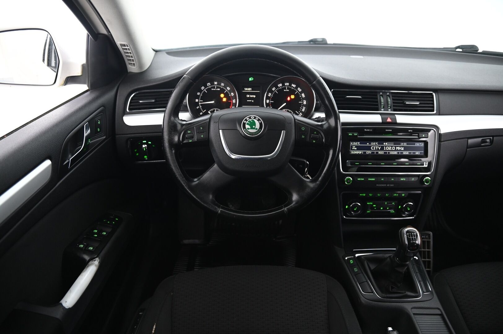 Skoda Superb 2010 Combi 2,0 TDI 170 4x4 Comfort*YritysOutlet - Myydään vain yrityksille* - *YritysOutlet - Myydään vain yrityksille*