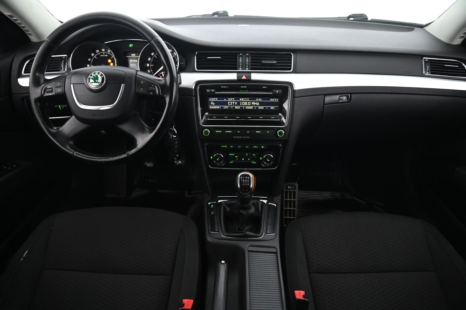 Skoda Superb 2010 Combi 2,0 TDI 170 4x4 Comfort*YritysOutlet - Myydään vain yrityksille* - *YritysOutlet - Myydään vain yrityksille*