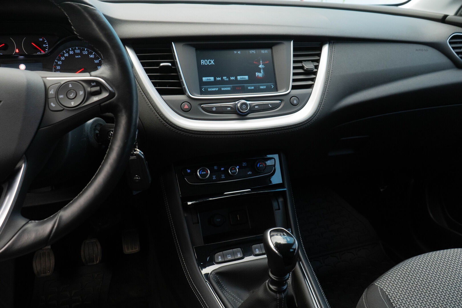 Opel Grandland X 2018 Enjoy 1.2 Turbo ECOTEC Start/Stop 96 kW MT6 * Kaistavahti / App Connect / Tutkat / Lohko & Sisäpistoke*