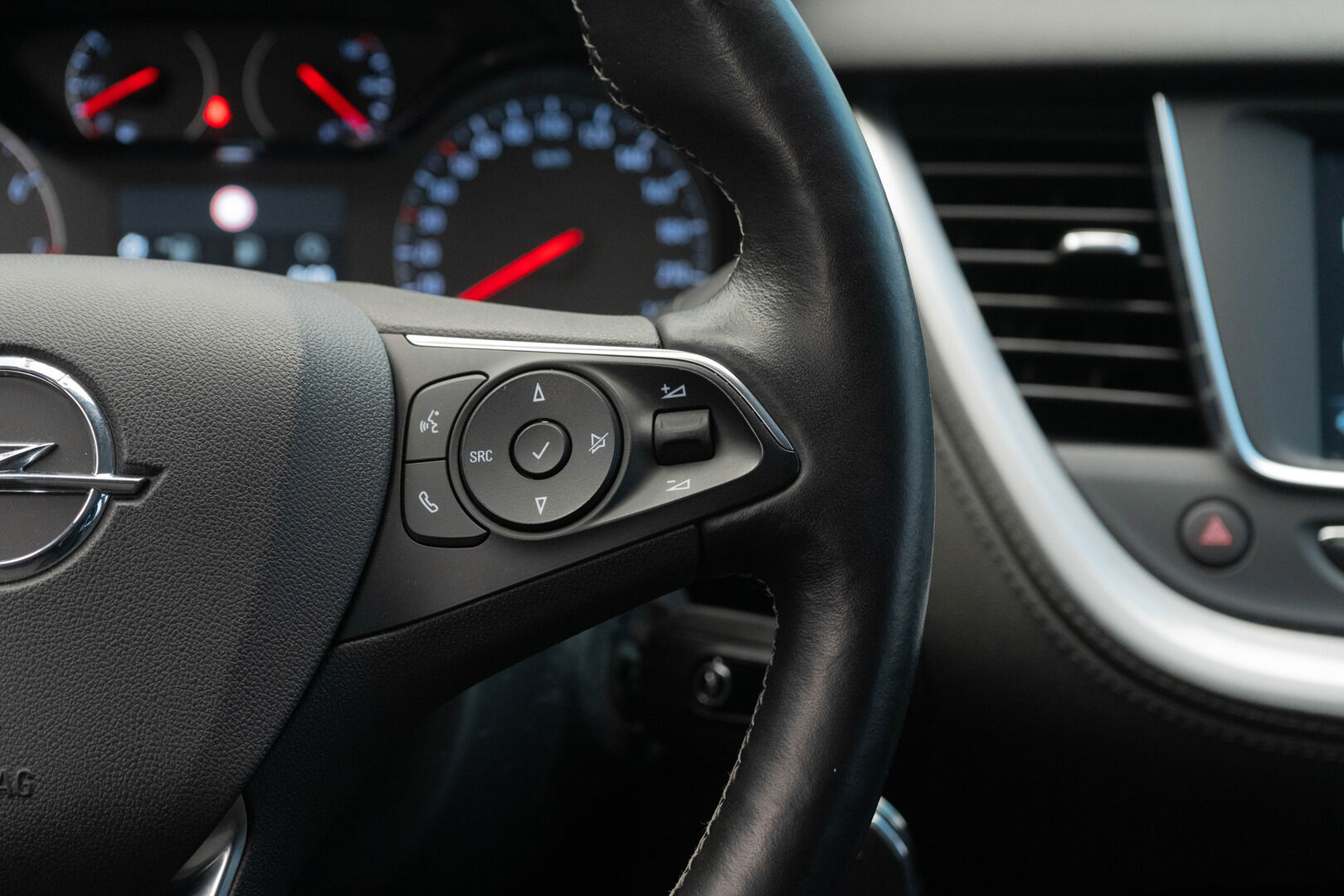 Opel Grandland X 2018 Enjoy 1.2 Turbo ECOTEC Start/Stop 96 kW MT6 * Kaistavahti / App Connect / Tutkat / Lohko & Sisäpistoke*