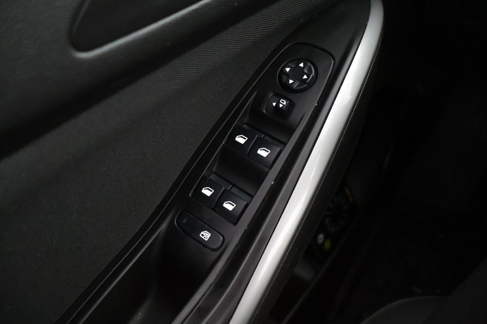 Opel Grandland X 2018 Enjoy 1.2 Turbo ECOTEC Start/Stop 96 kW MT6 * Kaistavahti / App Connect / Tutkat / Lohko & Sisäpistoke / Vetokoukku* - Suomi auto / Vetokoukku