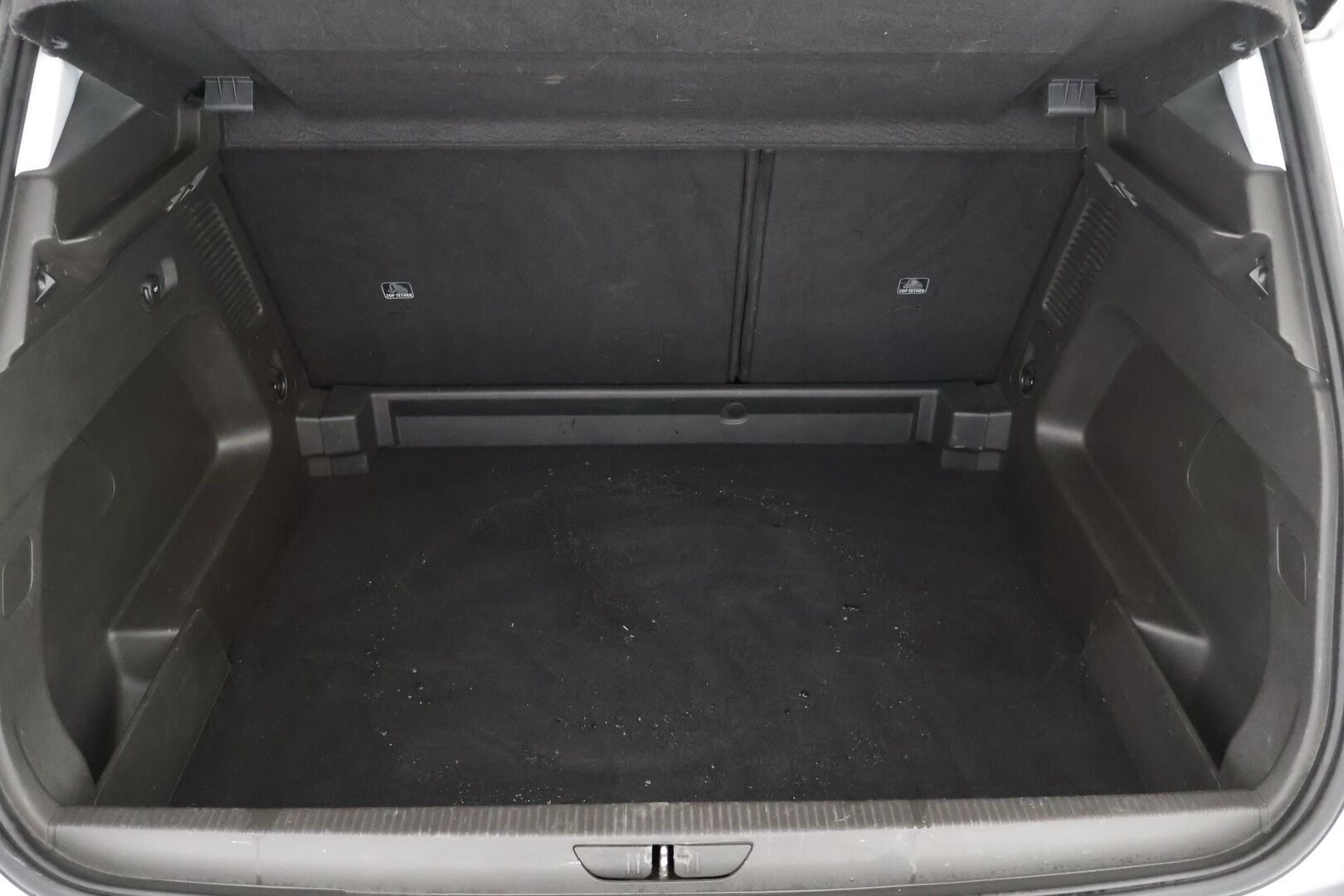 Opel Grandland X 2018 Enjoy 1.2 Turbo ECOTEC Start/Stop 96 kW MT6 * Kaistavahti / App Connect / Tutkat / Lohko & Sisäpistoke / Vetokoukku* - Suomi auto / Vetokoukku