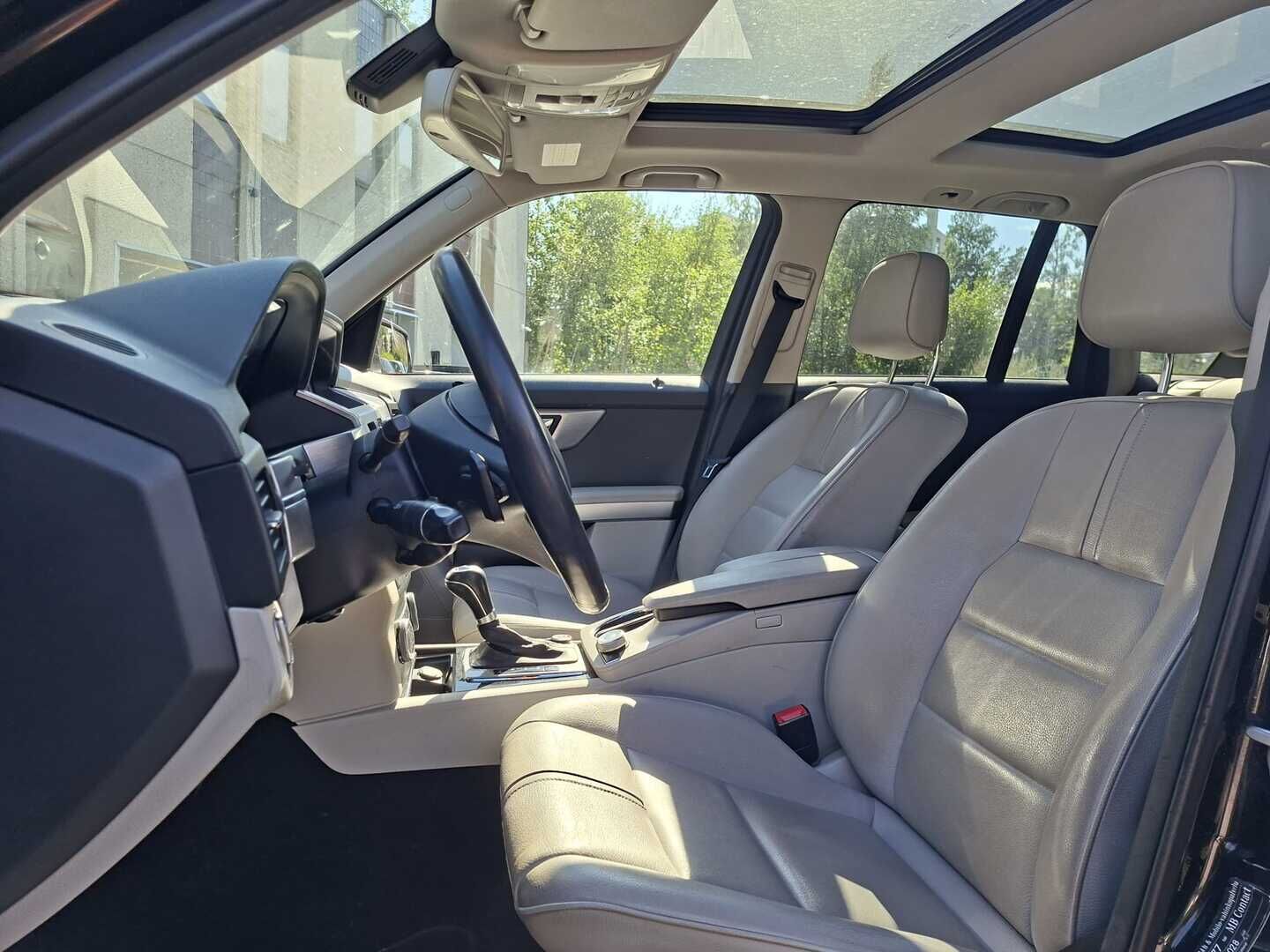 Mercedes-Benz GLK 2011 350 CDI 4Matic A Premium Business - Webasto | Vetokoukku | Harman&Kardon | Muistipenkit | Sähkökontti | Panorama | Nahat | Comand
