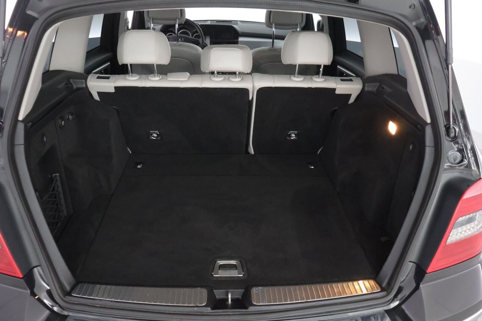 Mercedes-Benz GLK 2011 350 CDI 4Matic A Premium Business - Webasto | Vetokoukku | Harman&Kardon | Muistipenkit | Sähkökontti | Panorama | Nahat | Comand