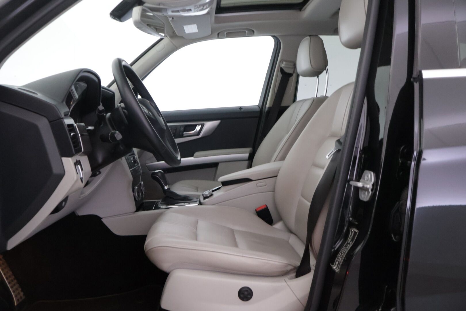 Mercedes-Benz GLK 2011 350 CDI 4Matic A Premium Business - Webasto | Vetokoukku | Harman&Kardon | Muistipenkit | Sähkökontti | Panorama | Nahat | Comand