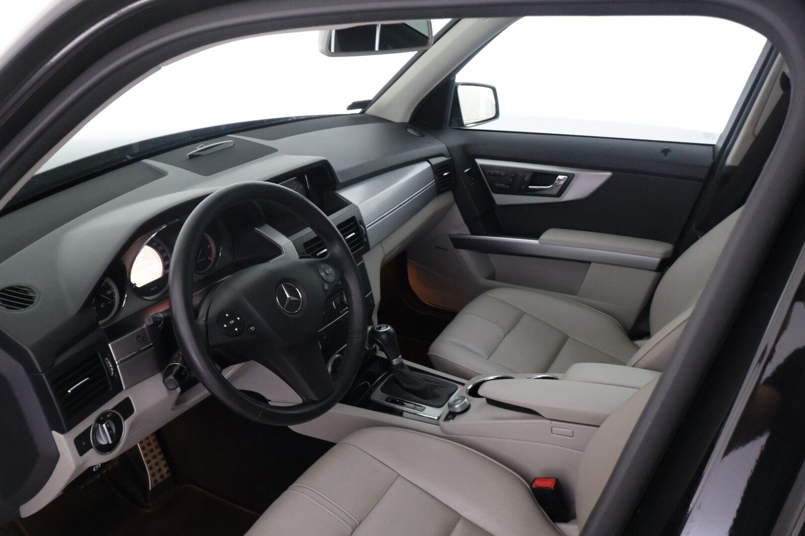 Mercedes-Benz GLK 2011 350 CDI 4Matic A Premium Business - Webasto | Vetokoukku | Harman&Kardon | Muistipenkit | Sähkökontti | Panorama | Nahat | Comand