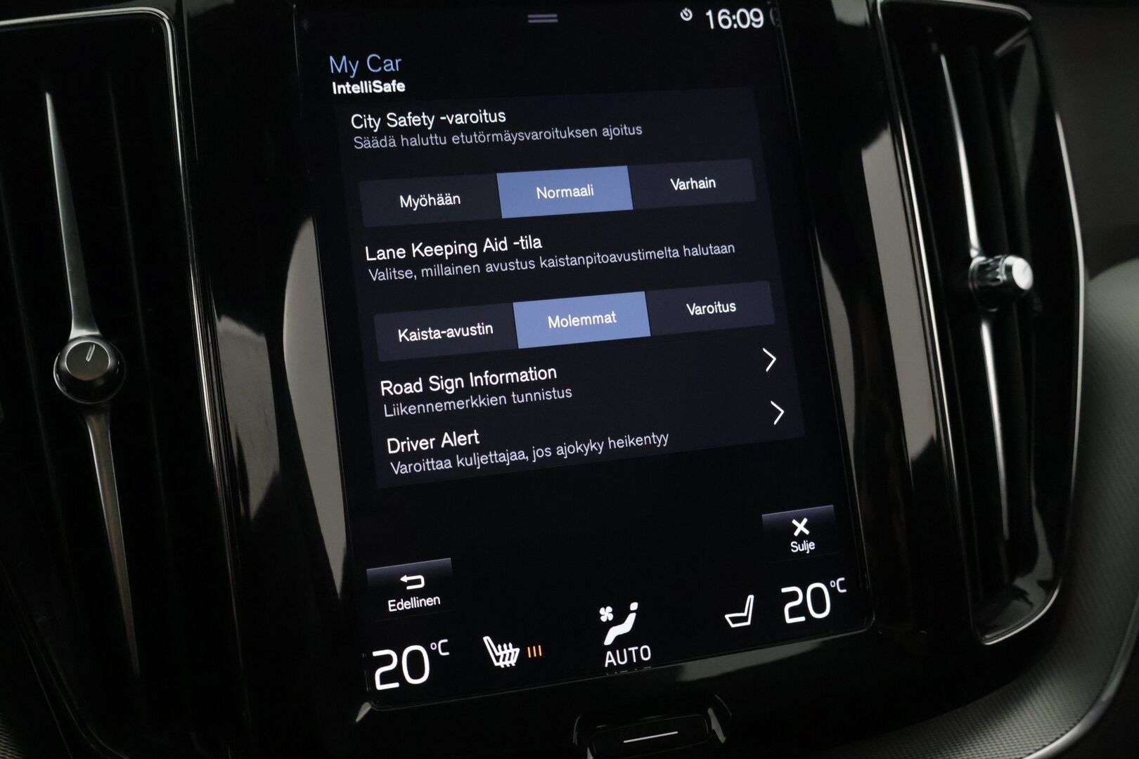 Volvo XC60 2018 T8 AWD Business R-Design aut *Suomi-auto / ACC / Panorama / VOC / Navi / LED / Keyless* - *Sähköpenkit / Sähkökontti / Lämmitettävä tuulilasi*