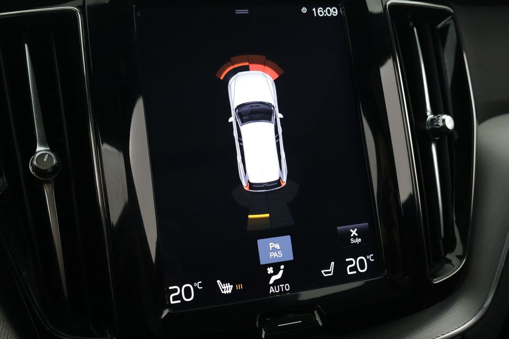 Volvo XC60 2018 T8 AWD Business R-Design aut *Suomi-auto / ACC / Panorama / VOC / Navi / LED / Keyless* - *Sähköpenkit / Sähkökontti / Lämmitettävä tuulilasi* - HULLUT AVAJAISHULINAT KORKOTARJOUS 3,29 %