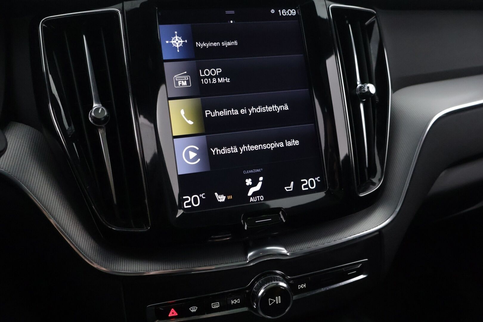 Volvo XC60 2018 T8 AWD Business R-Design aut *Suomi-auto / ACC / Panorama / VOC / Navi / LED / Keyless* - *Sähköpenkit / Sähkökontti / Lämmitettävä tuulilasi*