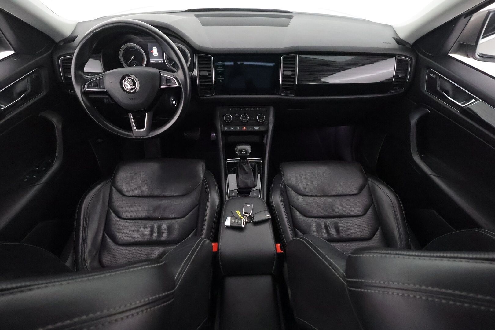 Skoda Kodiaq 2018 2.0 TDI 190 4x4 Exclusive DSG 7-P - Webasto / Imastoidut muistipenkit / Koukku / ACC / Panorama / Canton / 360 kamera / Keyless 