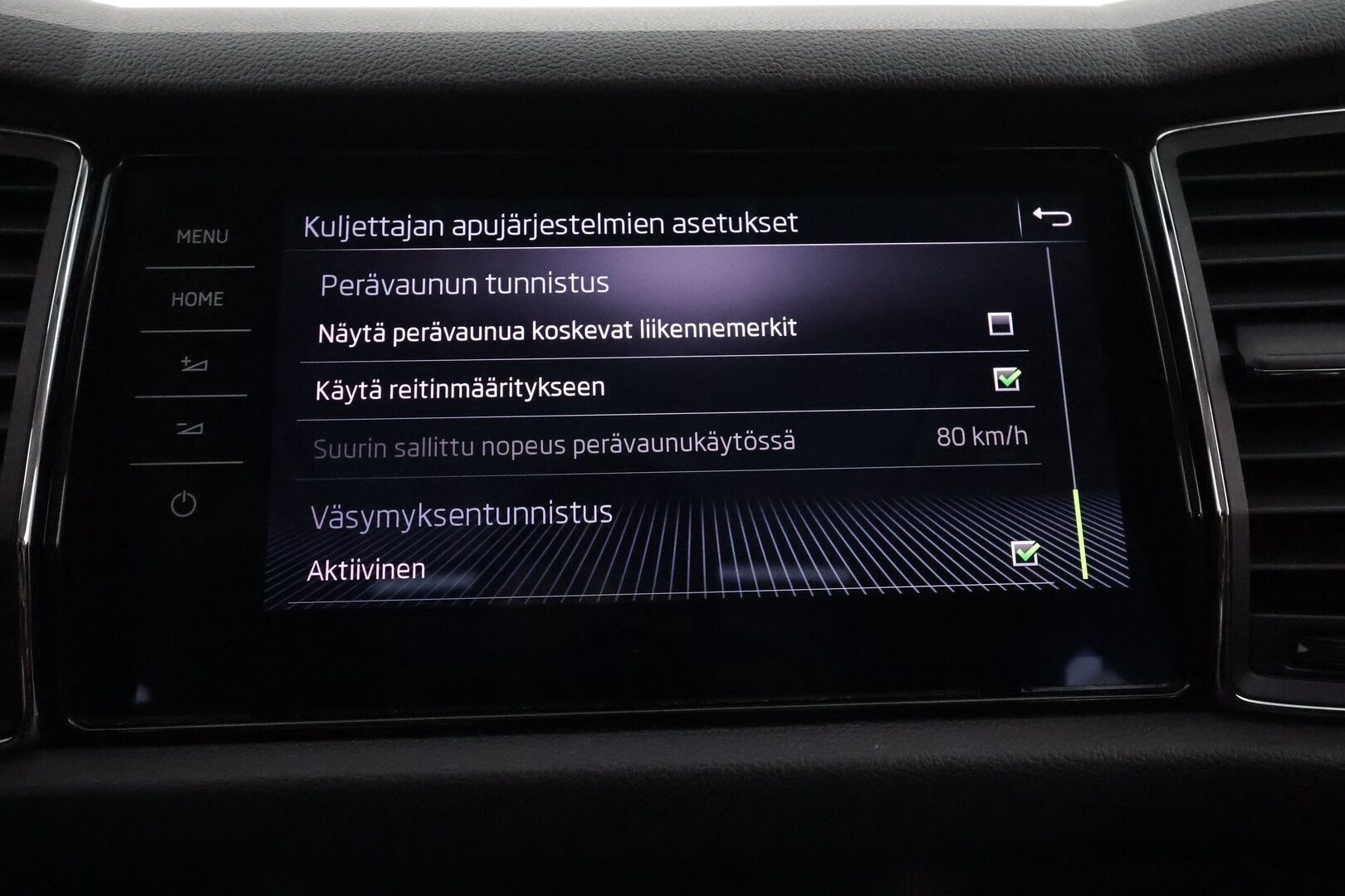 Skoda Kodiaq 2018 2.0 TDI 190 4x4 Exclusive DSG 7-P - Webasto / Imastoidut muistipenkit / Koukku / ACC / Panorama / Canton / 360 kamera / Keyless 