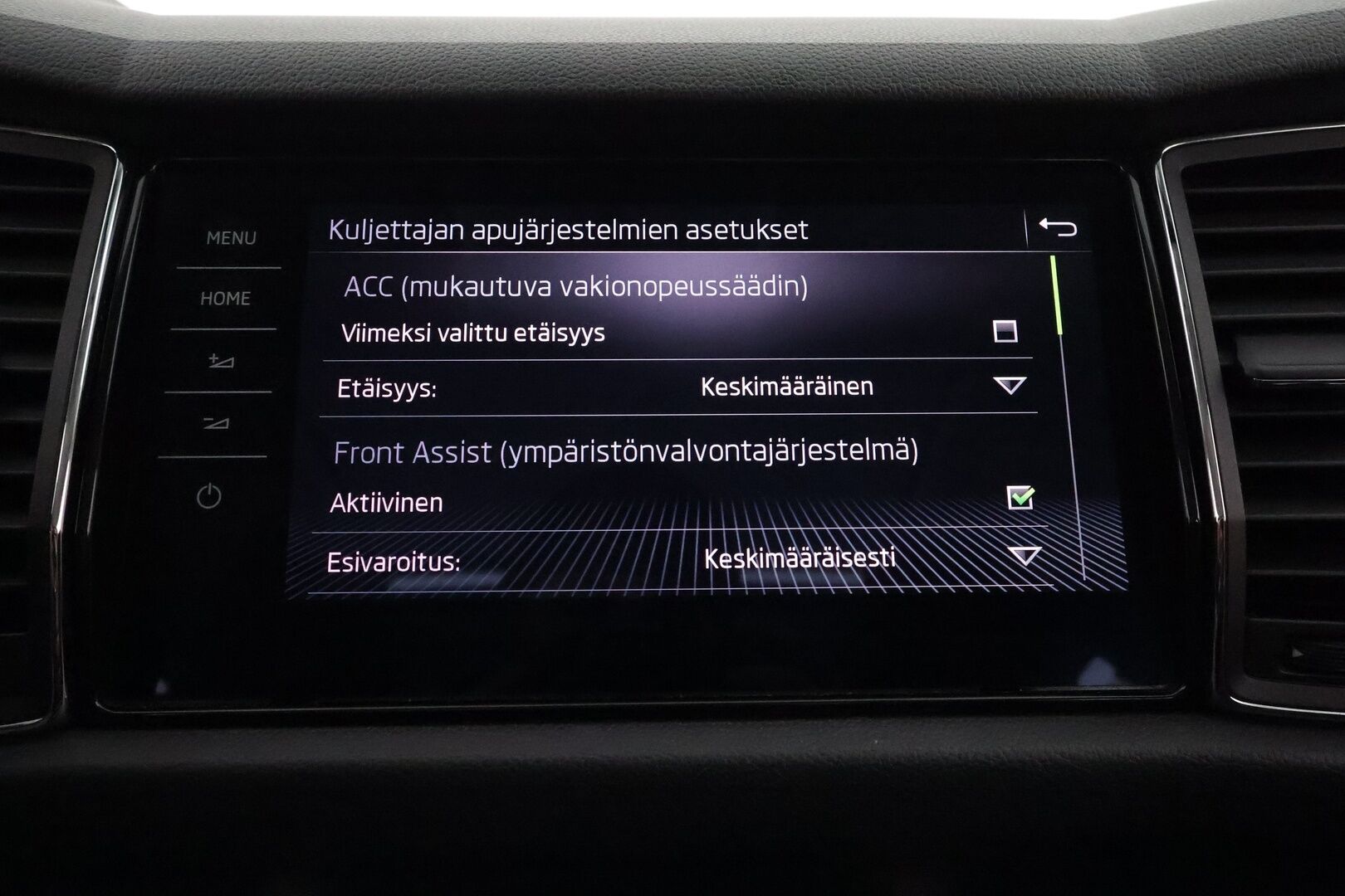 Skoda Kodiaq 2018 2.0 TDI 190 4x4 Exclusive DSG 7-P - Webasto / Imastoidut muistipenkit / Koukku / ACC / Panorama / Canton / 360 kamera / Keyless 