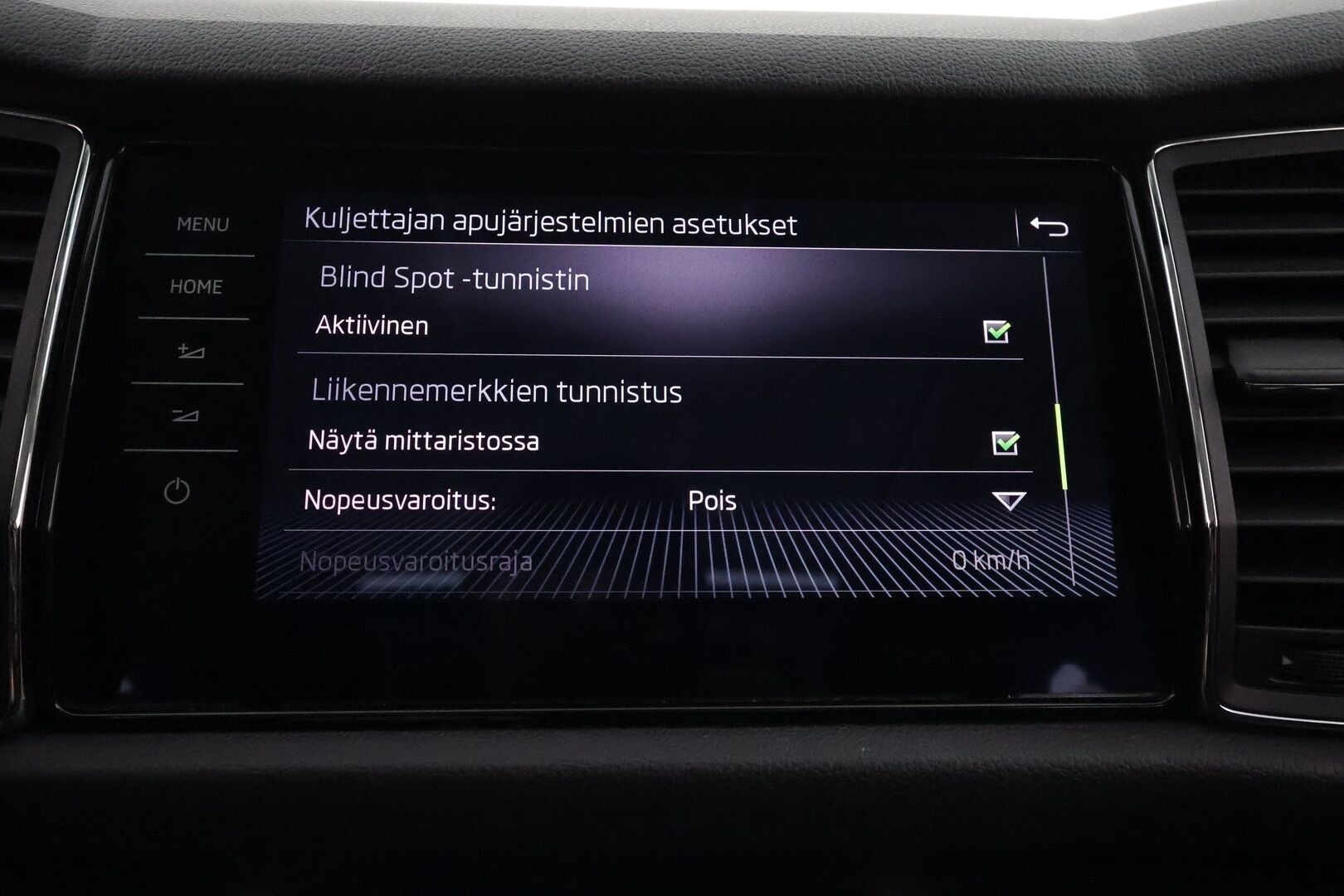 Skoda Kodiaq 2018 2.0 TDI 190 4x4 Exclusive DSG 7-P - Webasto / Imastoidut muistipenkit / Koukku / ACC / Panorama / Canton / 360 kamera / Keyless 